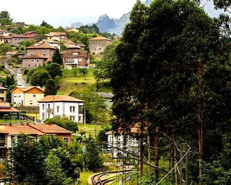 Hotel El Mirador Del Nalon San Roman  エクステリア 写真