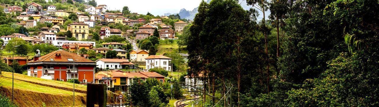 Hotel El Mirador Del Nalon San Roman  エクステリア 写真